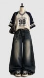 Nama Produk  Set Outfit Y2K Athletic 98 dengan Celana Jeans Wide Leg